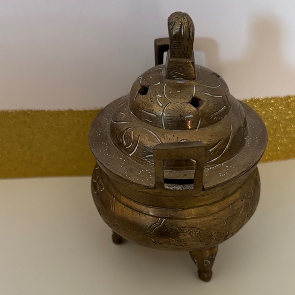 Vintage Marked Chinese Brass Footed Incense Burner Holder Tri pod pot lidded - Picture 4 of 11